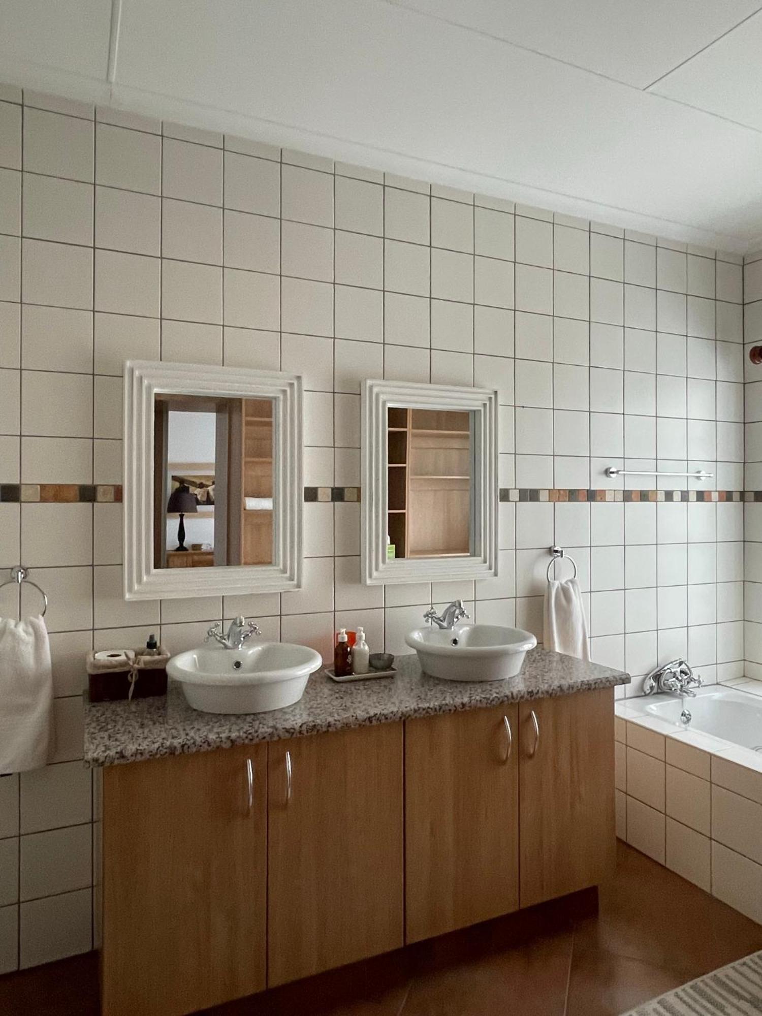 City Comfort Self Catering 빈트후크 외부 사진